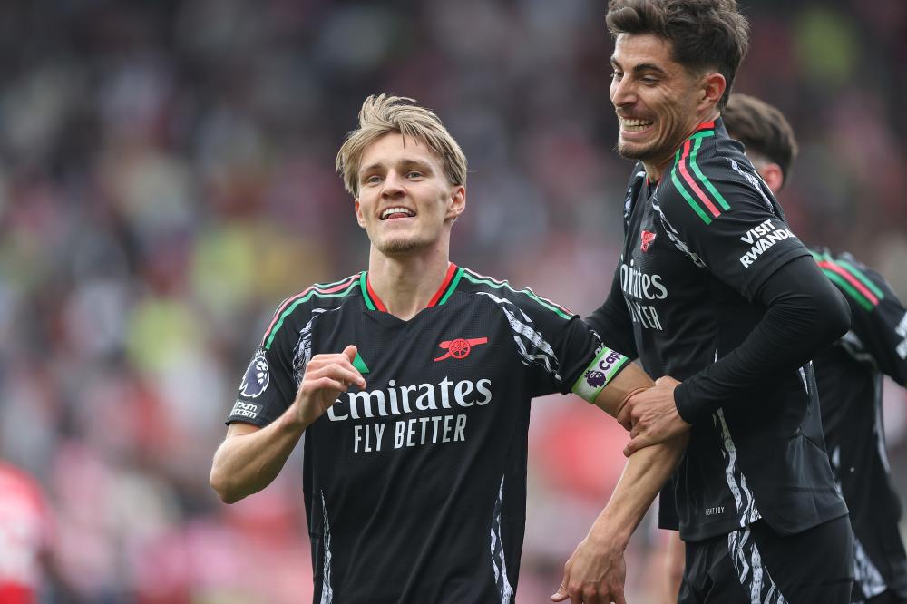 山东99-95北京3喜1忧！于德豪惊喜，谢智杰蜕变，克里斯情绪隐患